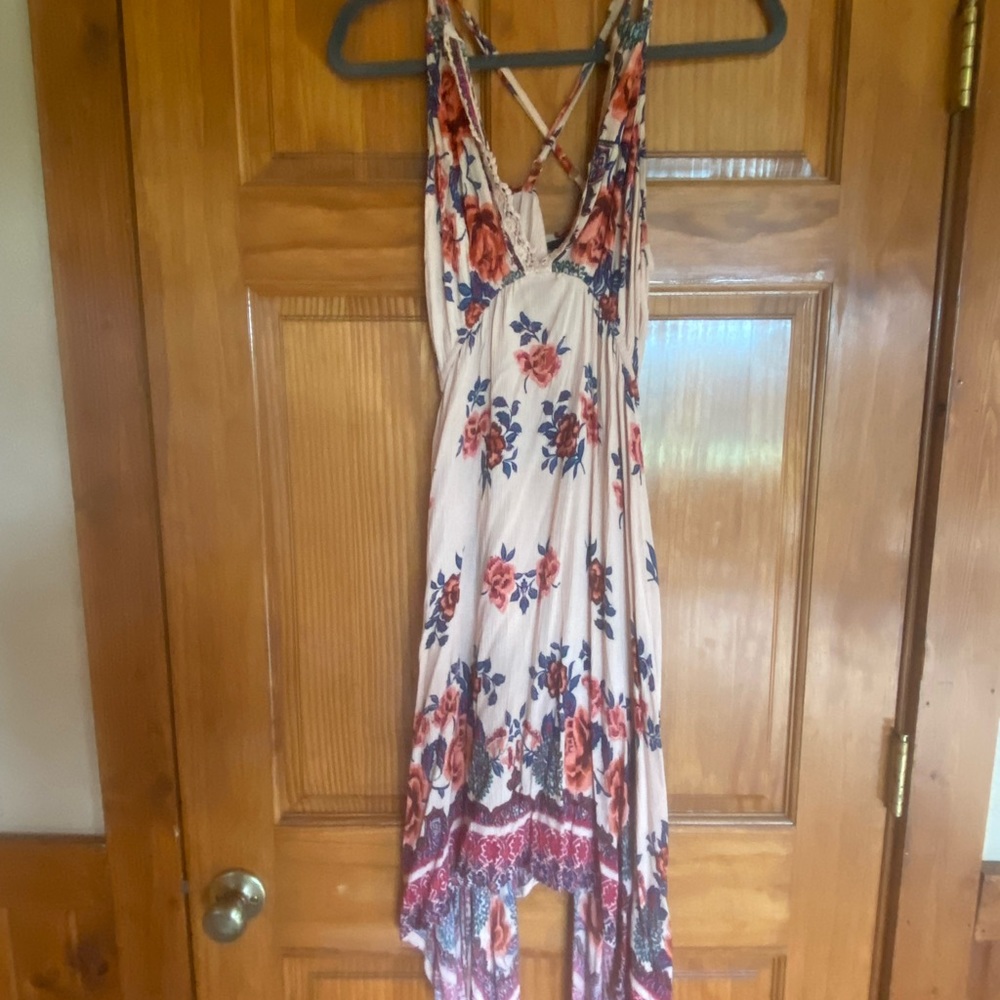 Angie Handkerchief floral dress size medium